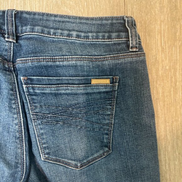 White House Black Market denim shorts - Picture 4 of 7